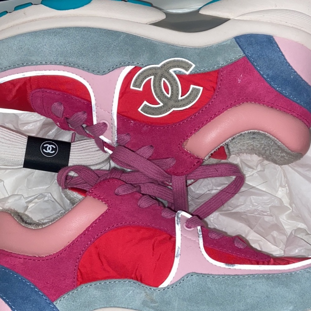 Chanel sneakers size 37